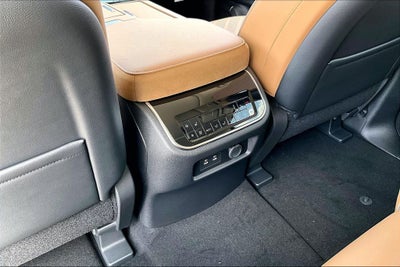 2027 INFINITI QX80 LUXE