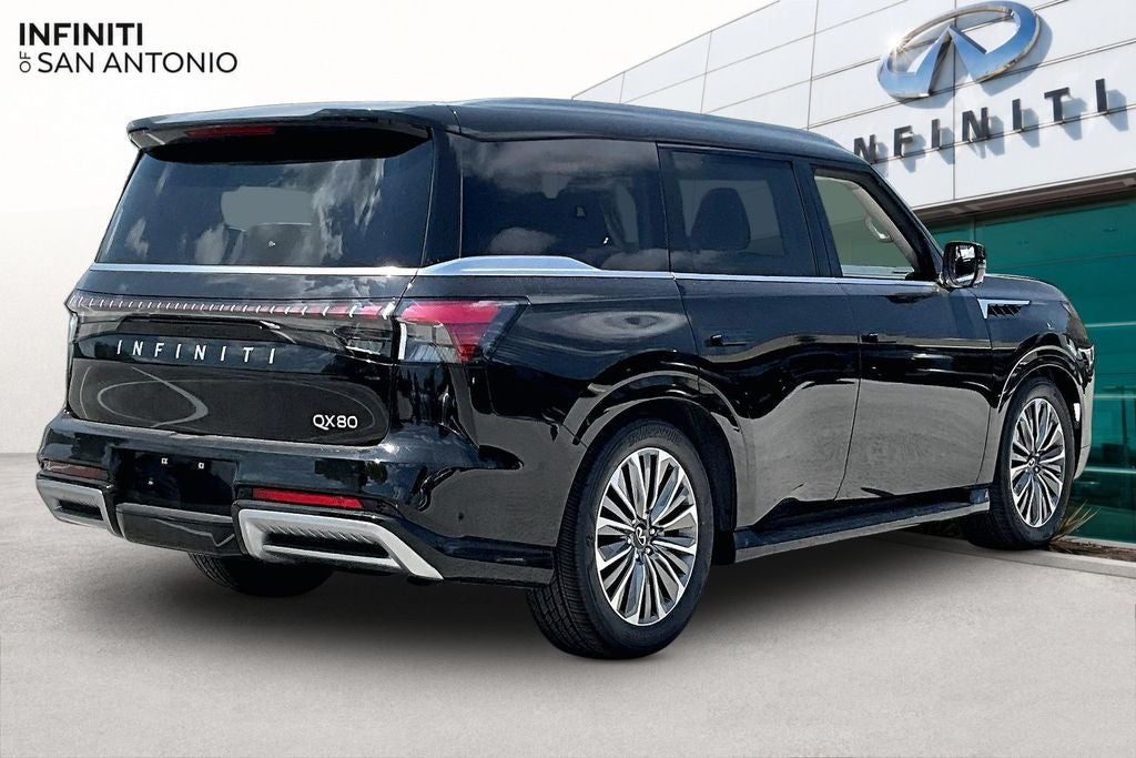 2027 INFINITI QX80 LUXE
