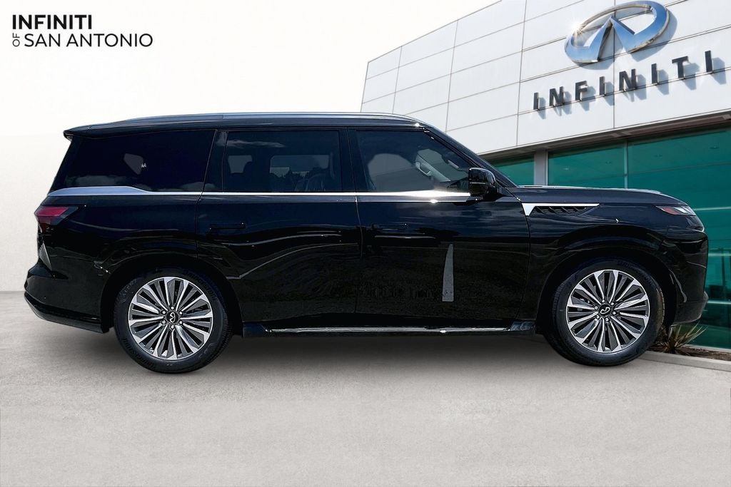 2027 INFINITI QX80 LUXE