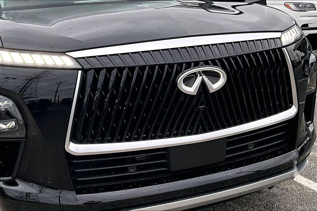 2026 INFINITI QX80 LUXE