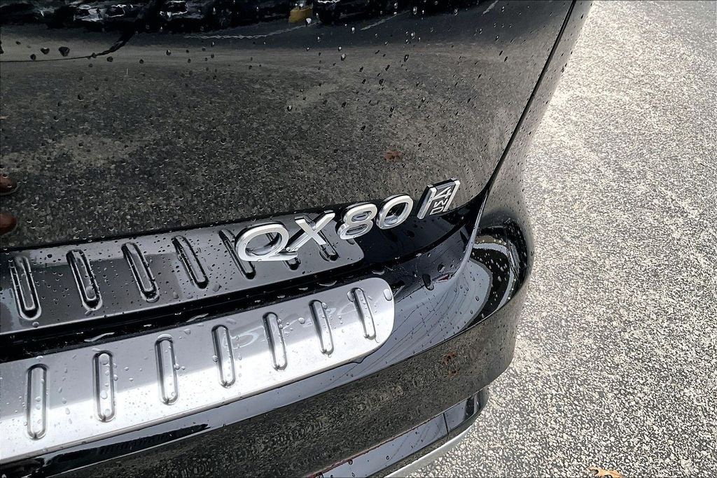 2026 INFINITI QX80 LUXE