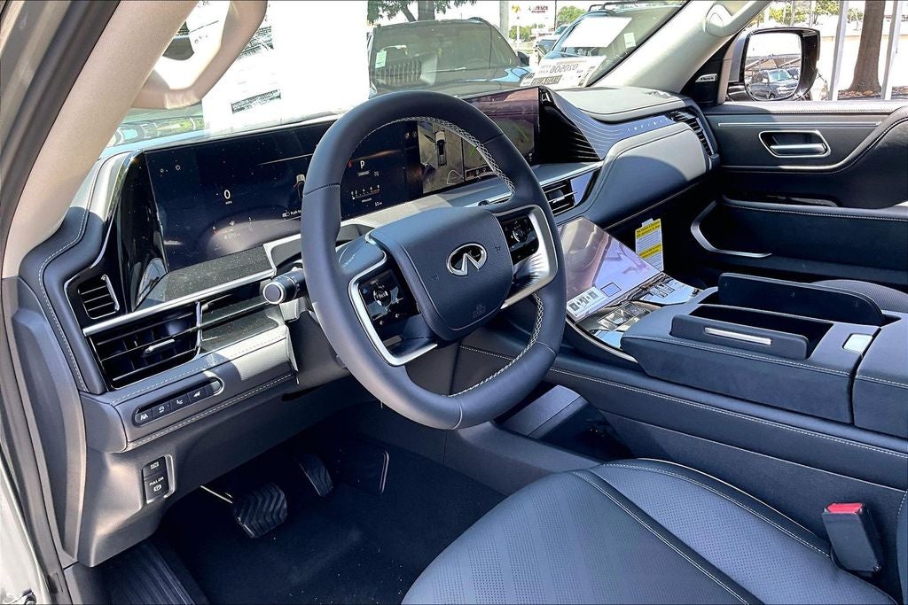 2027 INFINITI QX80 LUXE