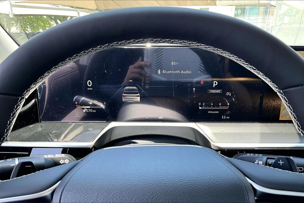 2027 INFINITI QX80 LUXE