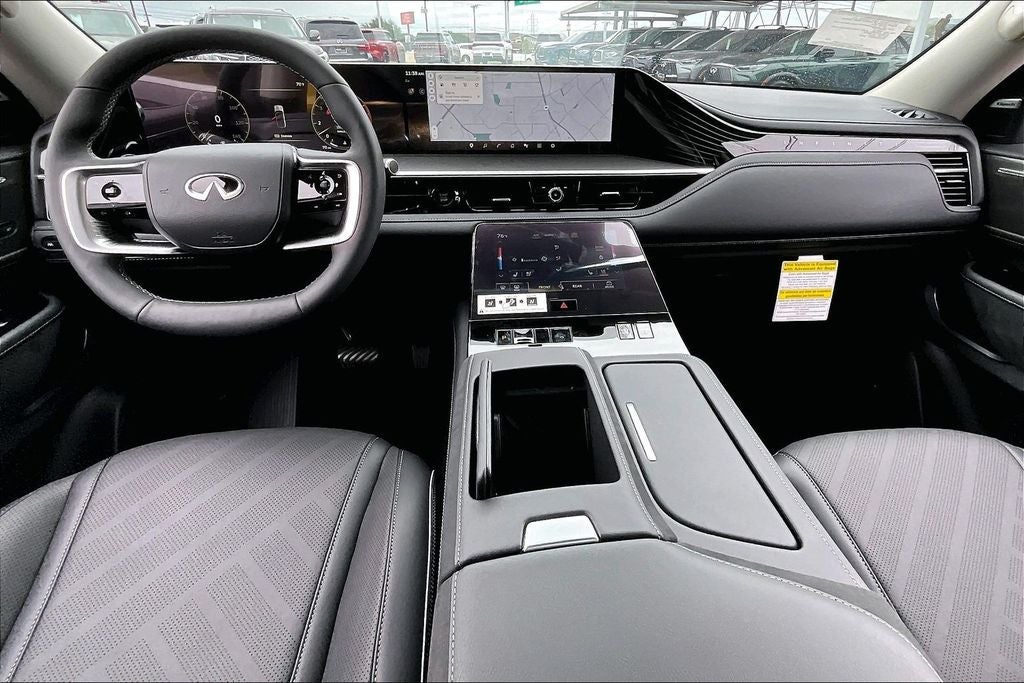 2026 INFINITI QX80 LUXE