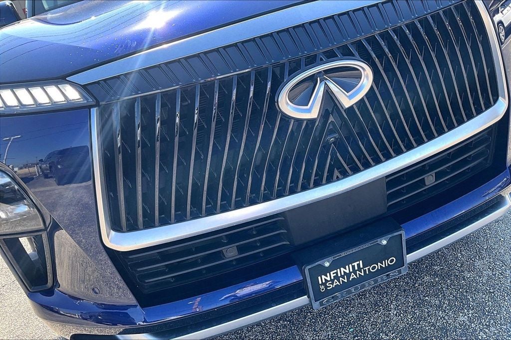 2025 INFINITI QX80 LUXE