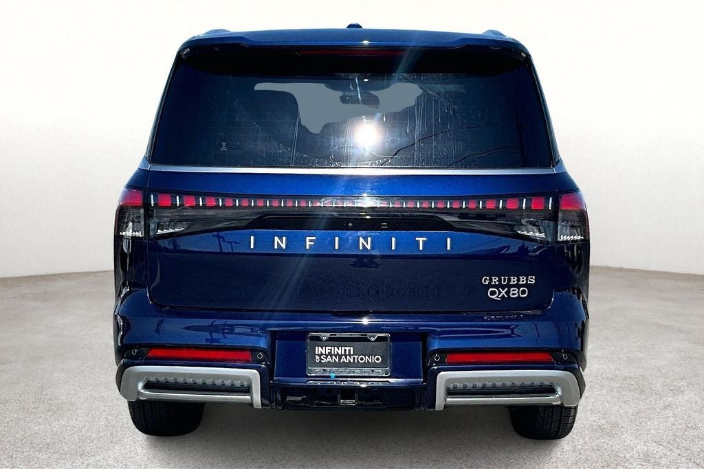 2025 INFINITI QX80 LUXE