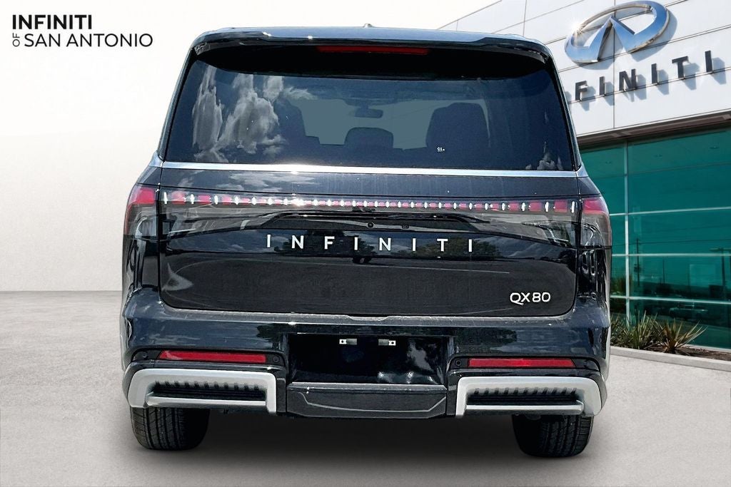 2027 INFINITI QX80 LUXE