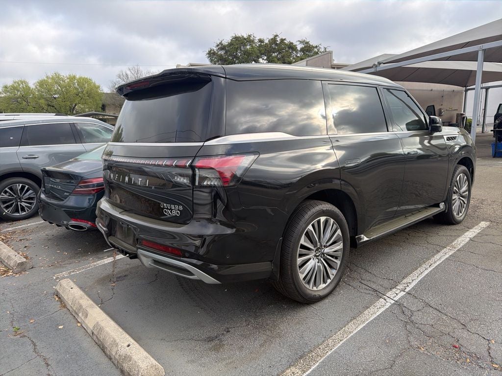 2025 INFINITI QX80 LUXE