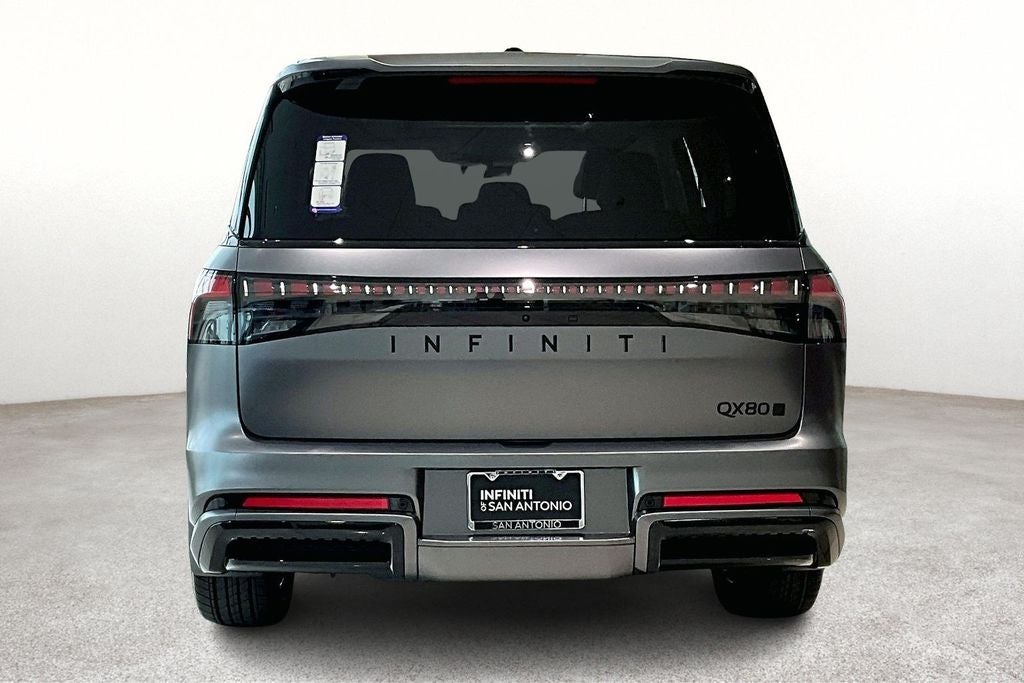 2026 INFINITI QX80 LUXE