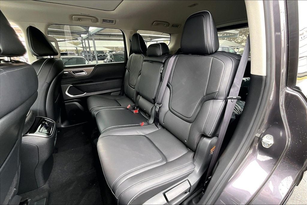 2026 INFINITI QX80 LUXE