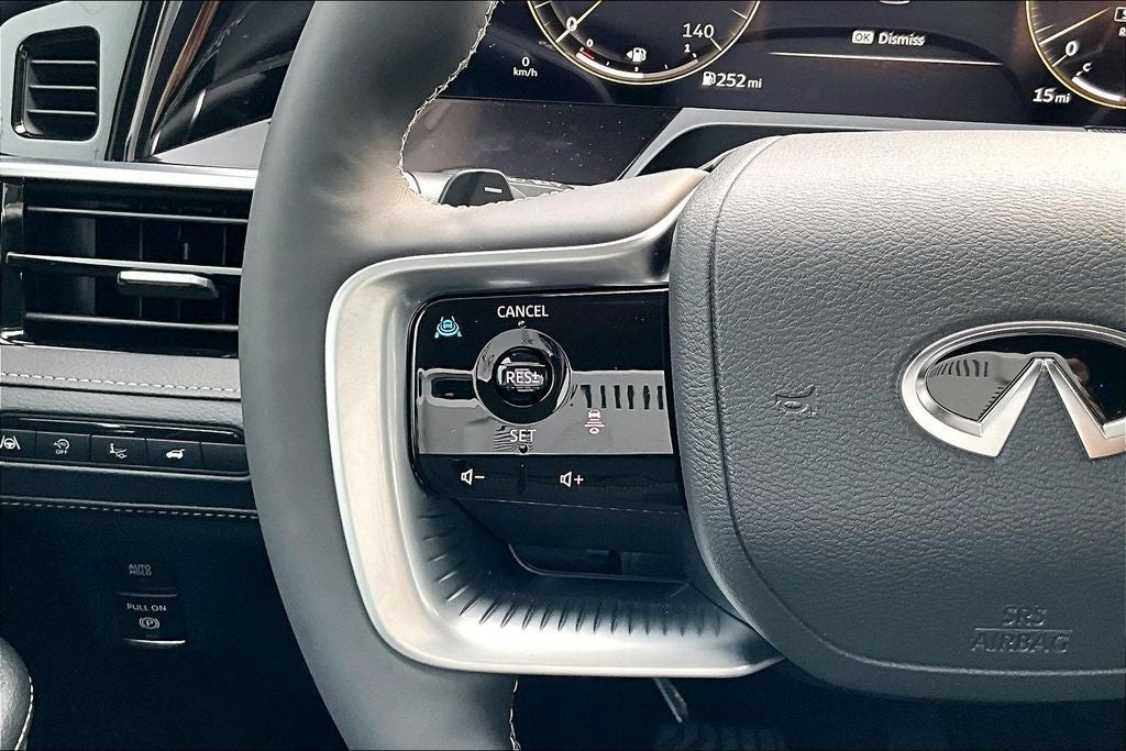 2026 INFINITI QX80 LUXE