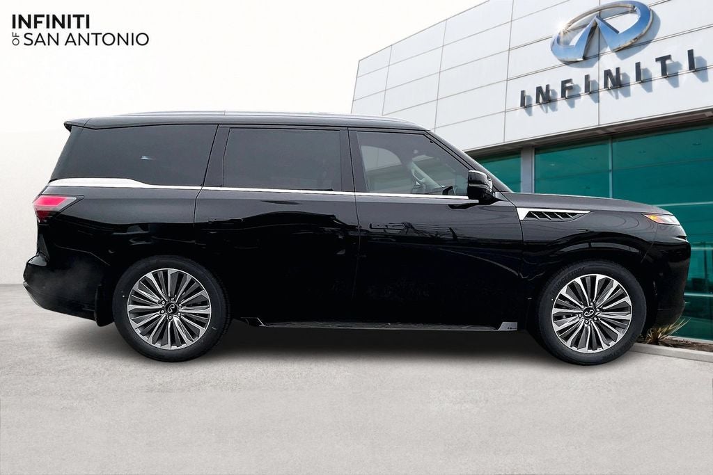 2026 INFINITI QX80 LUXE