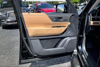 2027 INFINITI QX80 LUXE