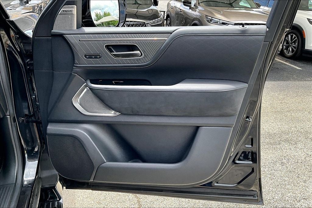 2026 INFINITI QX80 AUTOGRAPH