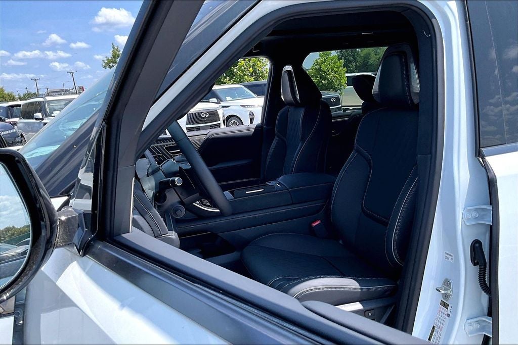 2027 INFINITI QX80 AUTOGRAPH