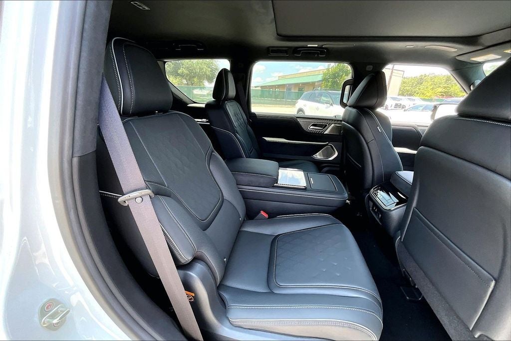 2027 INFINITI QX80 AUTOGRAPH