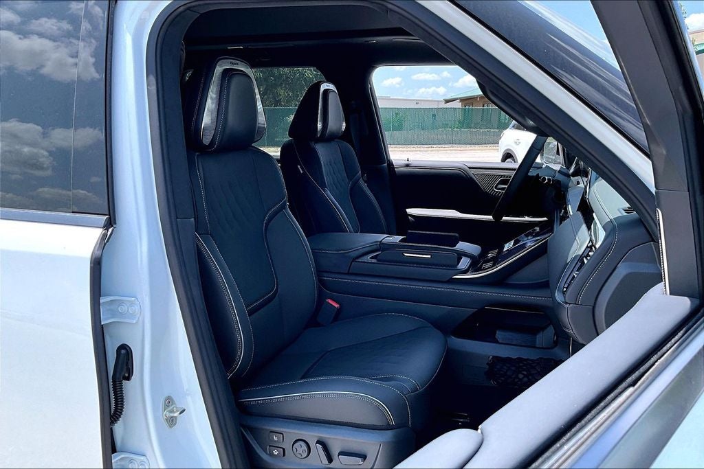 2027 INFINITI QX80 AUTOGRAPH