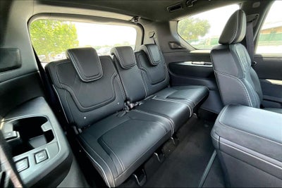 2027 INFINITI QX80 AUTOGRAPH