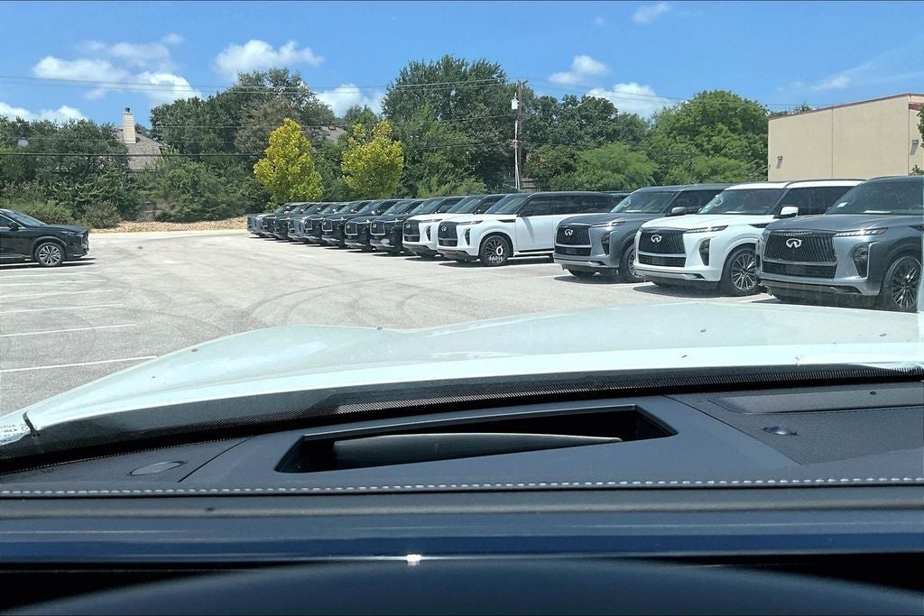 2027 INFINITI QX80 AUTOGRAPH