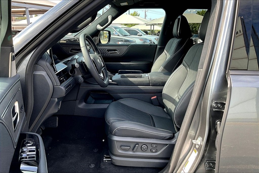 2027 INFINITI QX80 AUTOGRAPH
