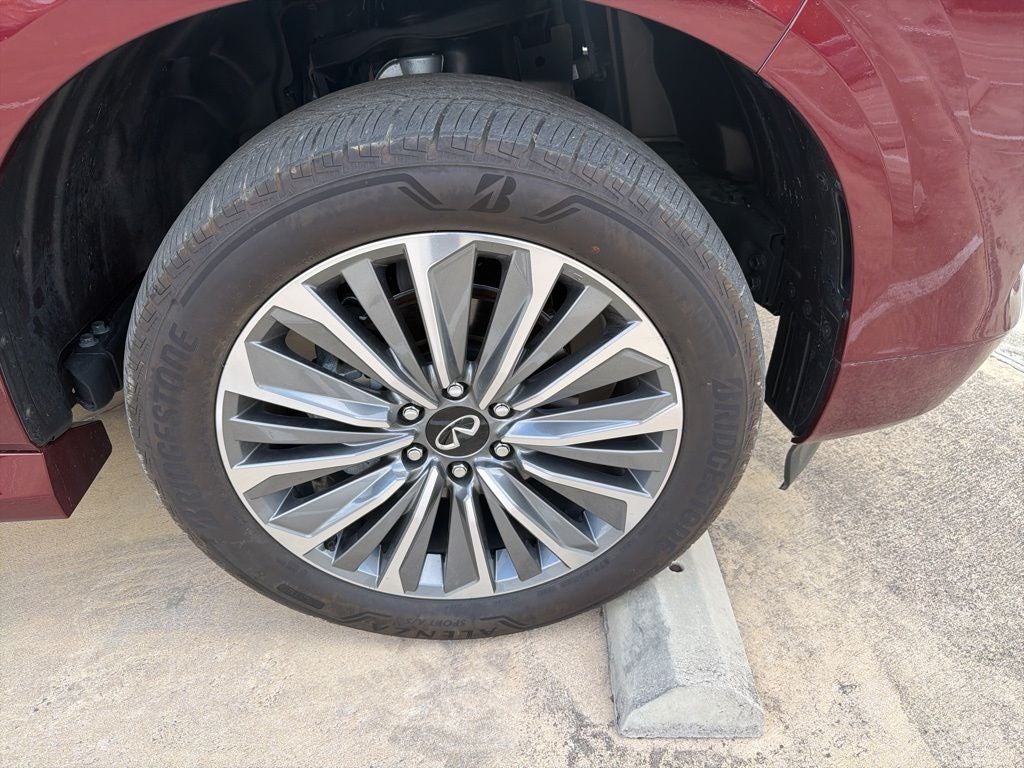 2025 INFINITI QX80 SENSORY