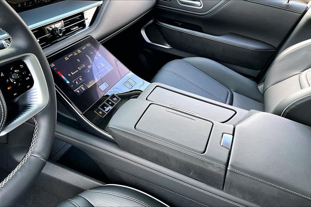 2025 INFINITI QX80 SENSORY