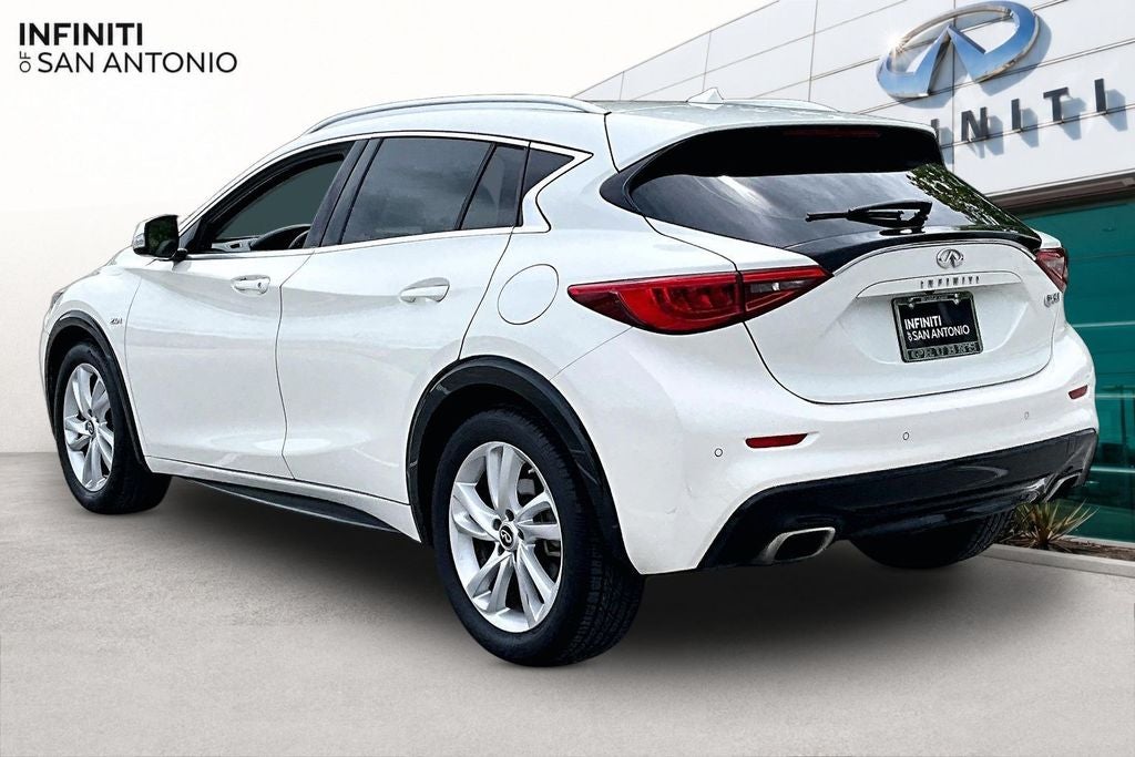2018 INFINITI QX30 Premium