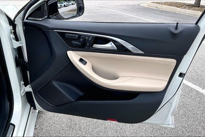 2018 INFINITI QX30 Premium