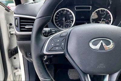 2018 INFINITI QX30 Premium