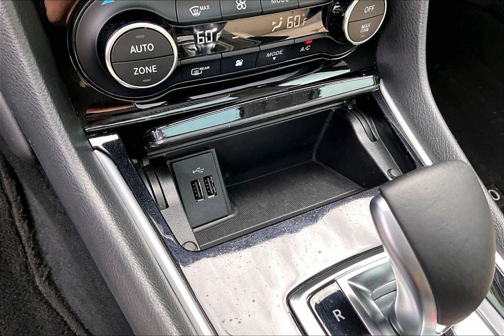 2018 INFINITI QX30 Premium