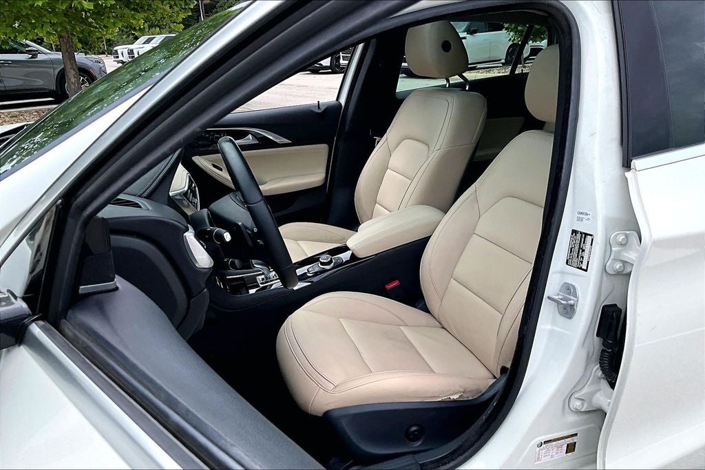 2018 INFINITI QX30 Premium
