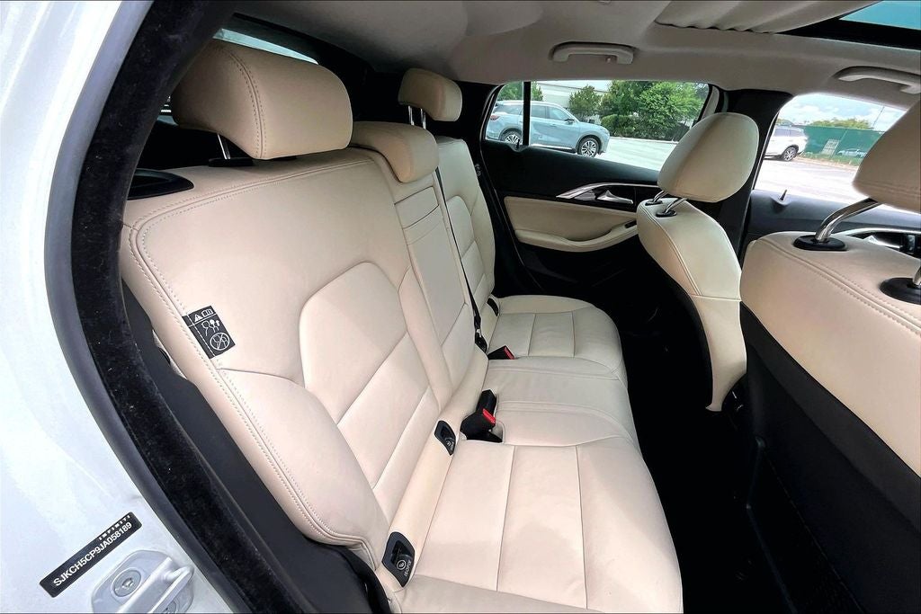 2018 INFINITI QX30 Premium