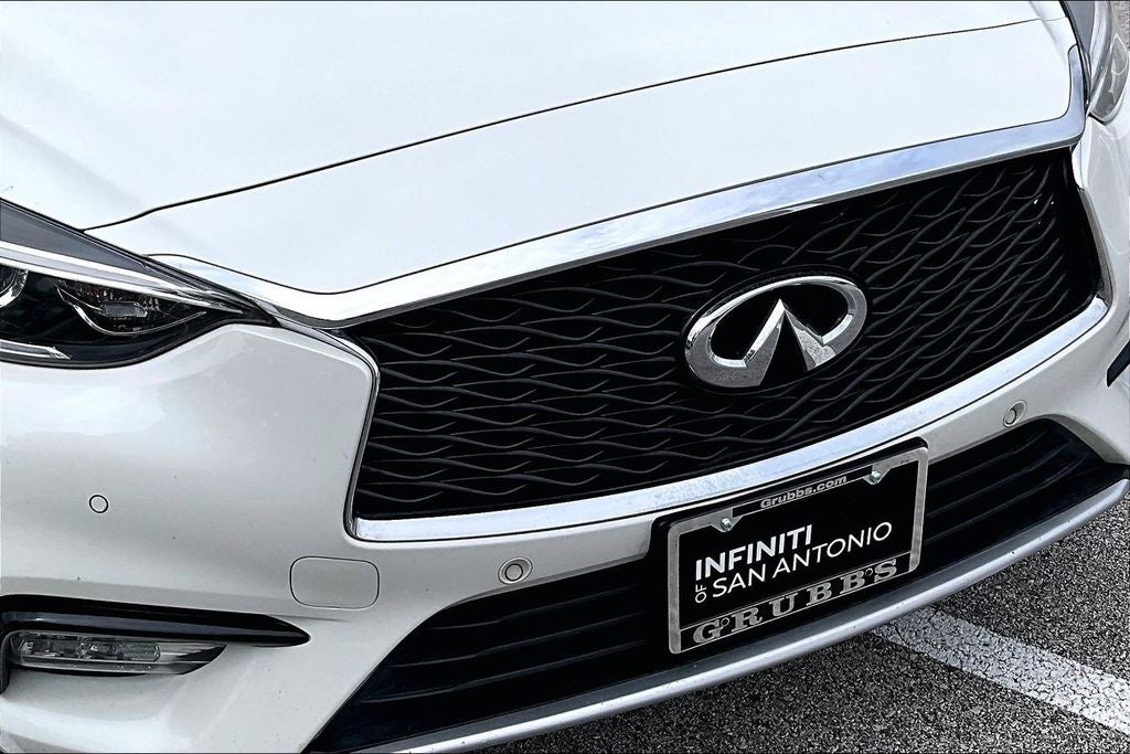 2018 INFINITI QX30 Premium