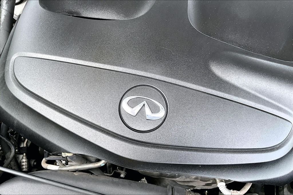 2018 INFINITI QX30 Premium