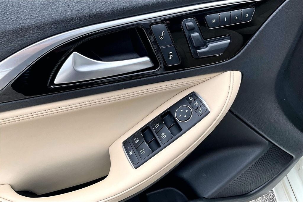 2018 INFINITI QX30 Premium
