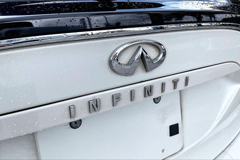 2018 INFINITI QX30 Premium