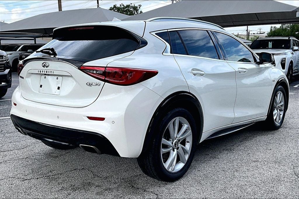 2018 INFINITI QX30 Premium