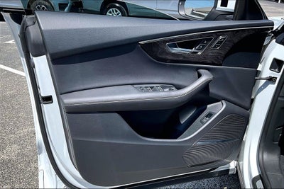 2023 Audi Q8 55 Premium Plus quattro