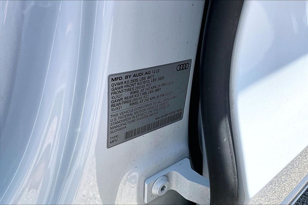 2023 Audi Q8 55 Premium Plus quattro