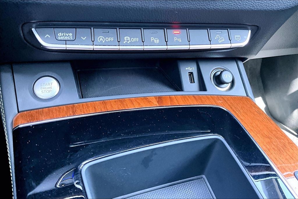 2023 Audi Q5 45 S line Prestige quattro
