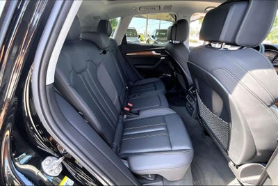 2023 Audi Q5 45 S line Prestige quattro