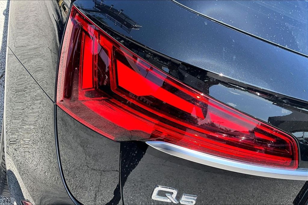 2023 Audi Q5 45 S line Prestige quattro