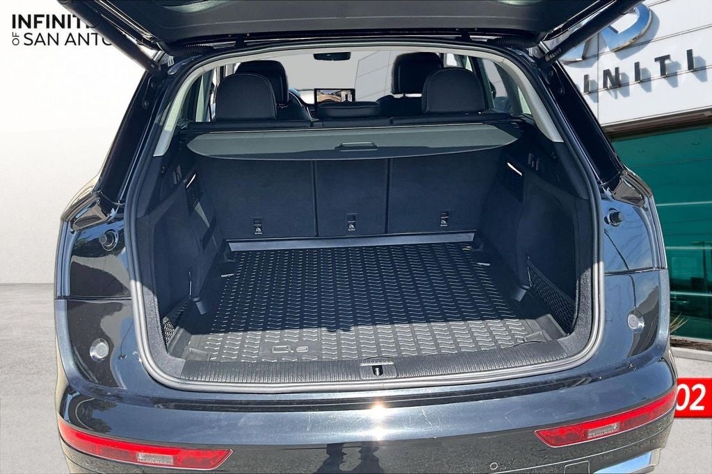 2023 Audi Q5 45 S line Prestige quattro