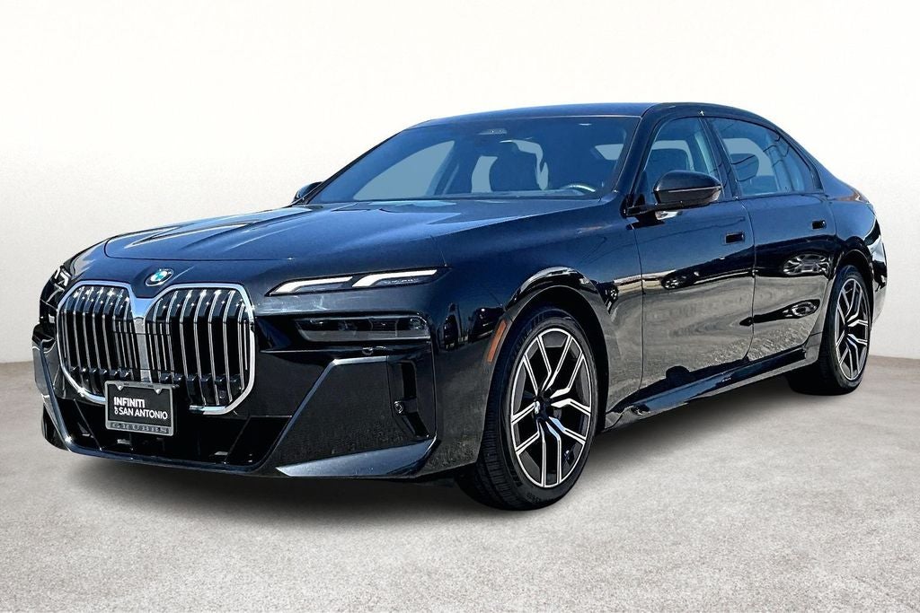 2024 BMW 7 Series 740i