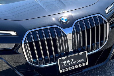 2024 BMW 7 Series 740i