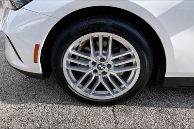 2025 BMW 5 Series 530i