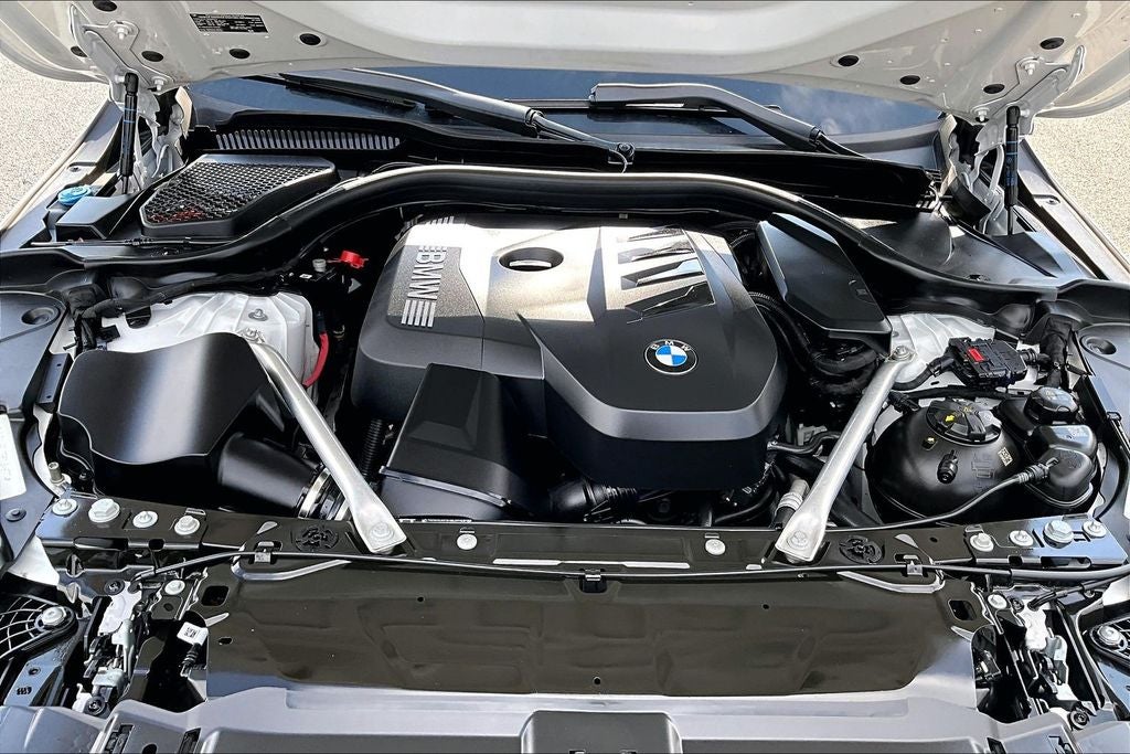 2025 BMW 5 Series 530i