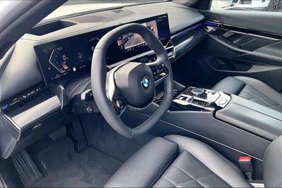 2025 BMW 5 Series 530i
