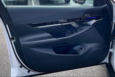 2025 BMW 5 Series 530i