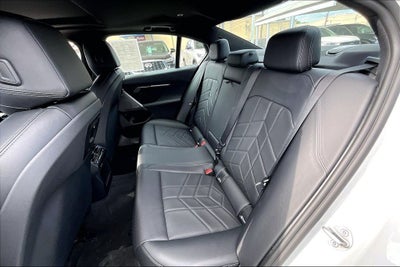 2025 BMW 5 Series 530i
